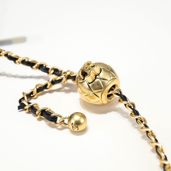 シャネルバッグ角部分ディテール